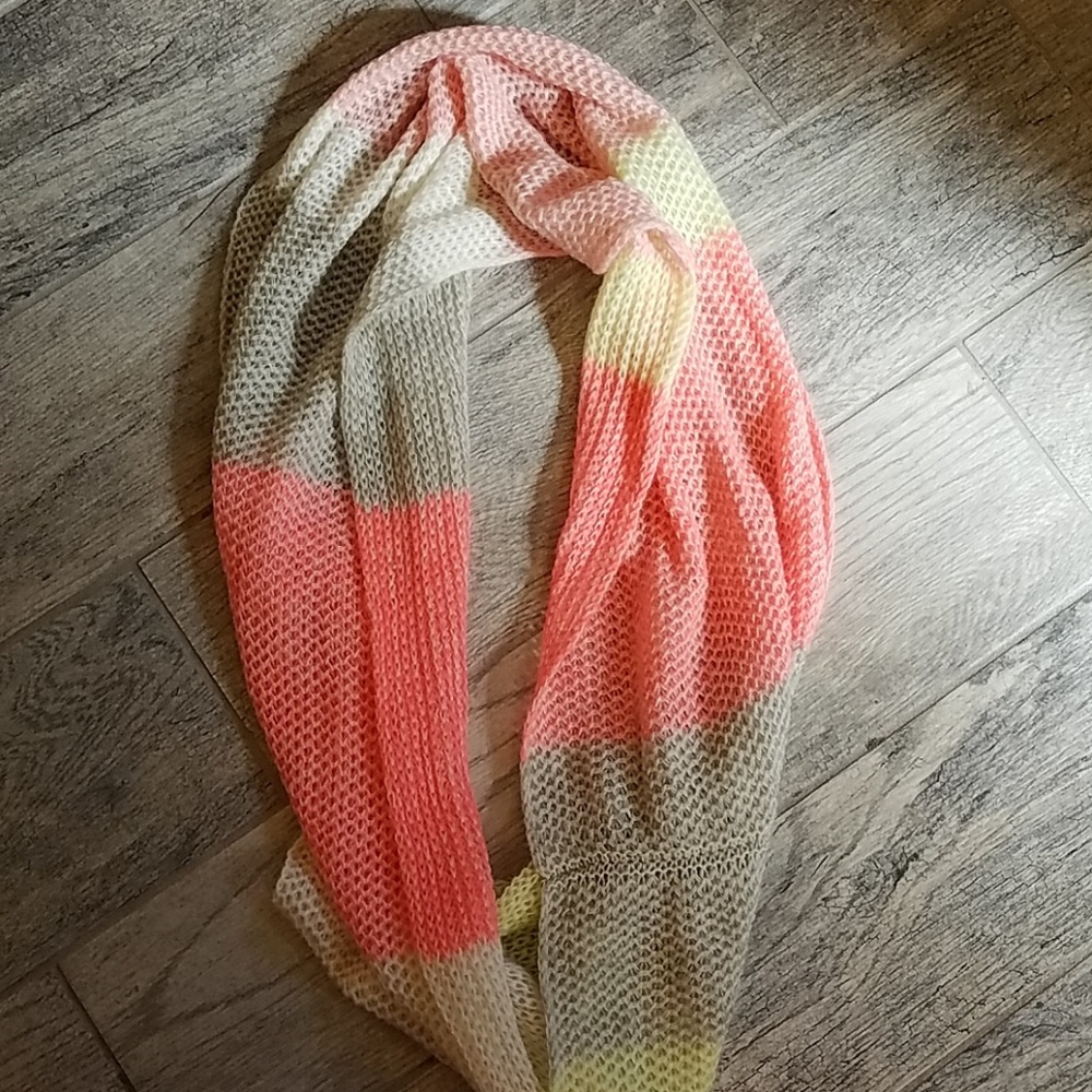 American eagle infinity scarf